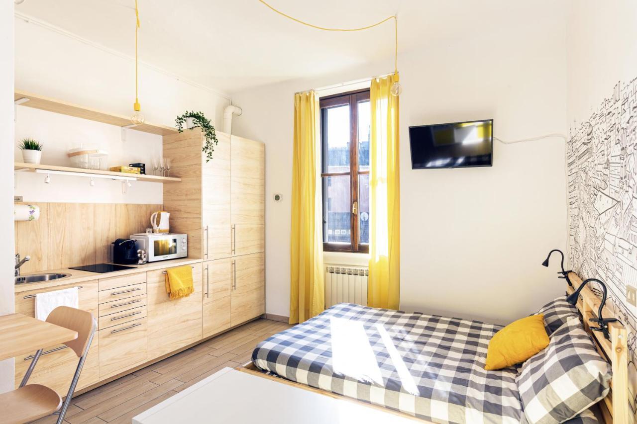 A Yellow Touch - Modern Studio In Isola Milano Εξωτερικό φωτογραφία