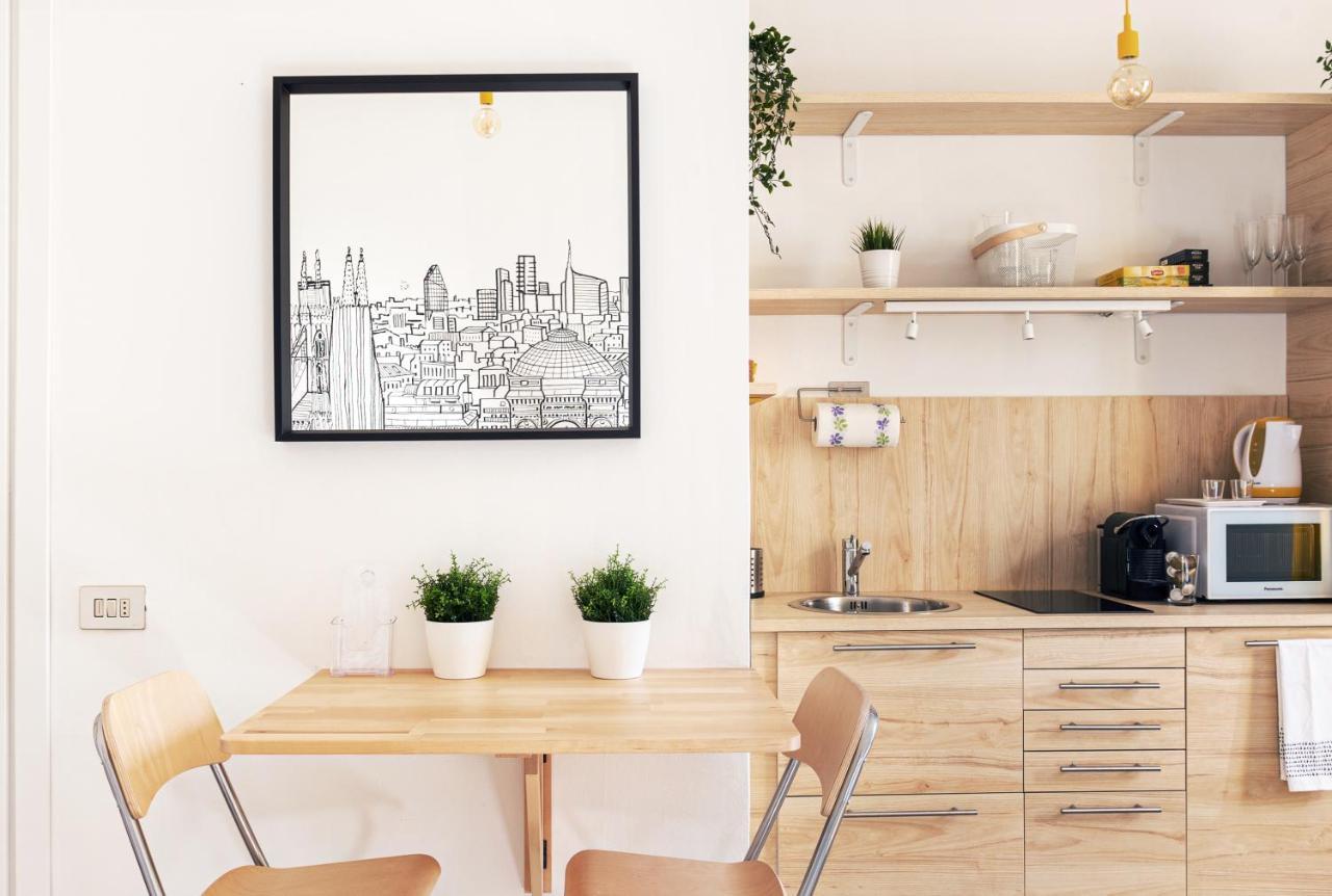 A Yellow Touch - Modern Studio In Isola Milano Εξωτερικό φωτογραφία
